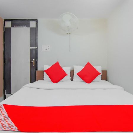 Hotel O Lindsay Inn Guest House Bara Bazar Екстер'єр фото