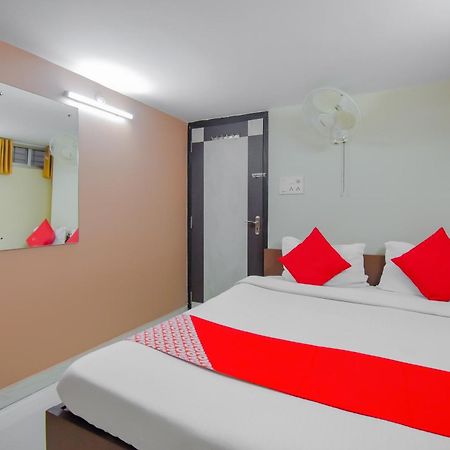 Hotel O Lindsay Inn Guest House Bara Bazar Екстер'єр фото