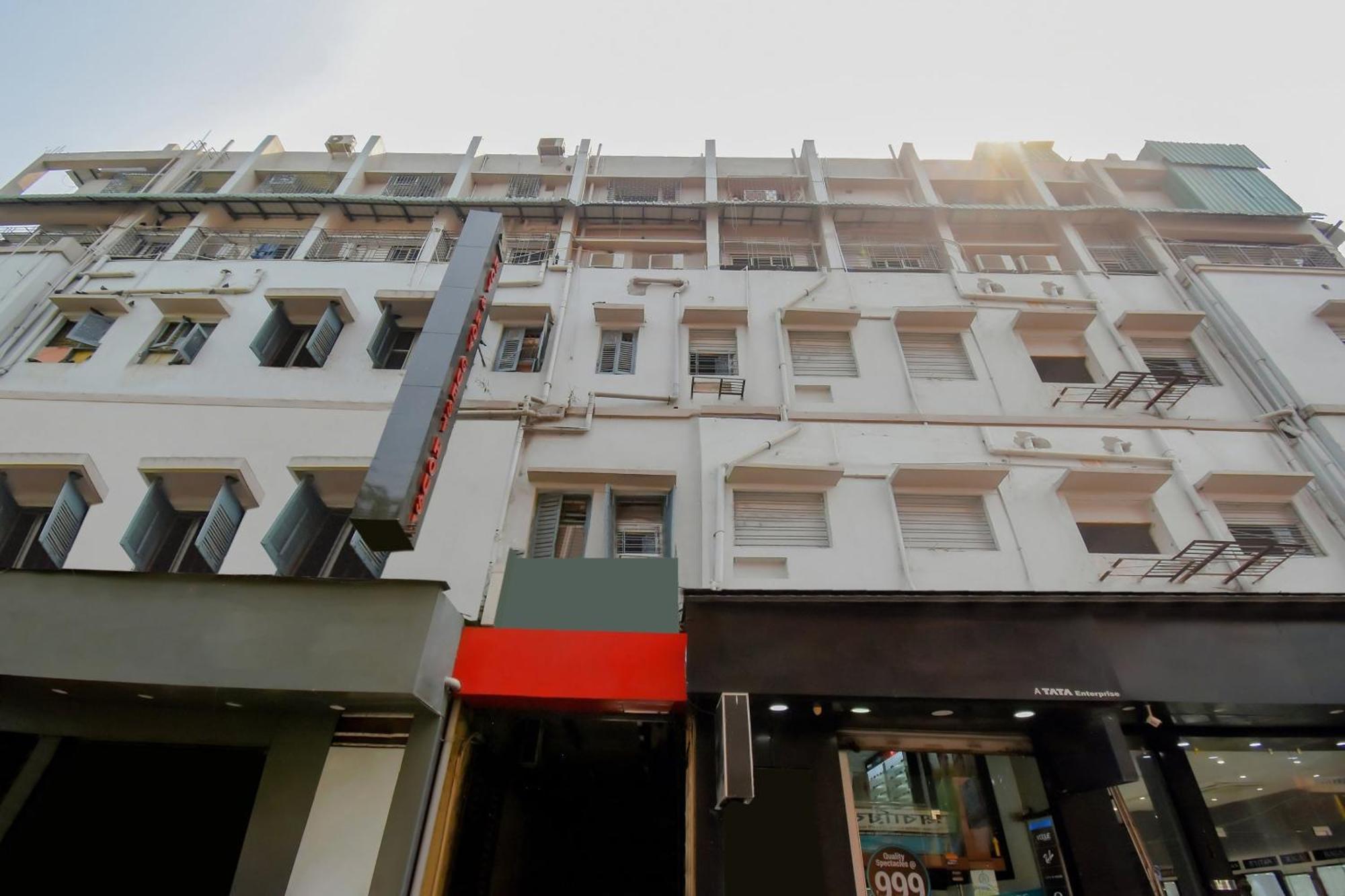 Hotel O Lindsay Inn Guest House Bara Bazar Екстер'єр фото