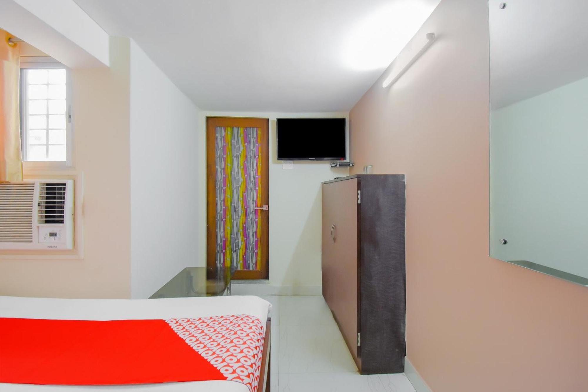Hotel O Lindsay Inn Guest House Bara Bazar Екстер'єр фото