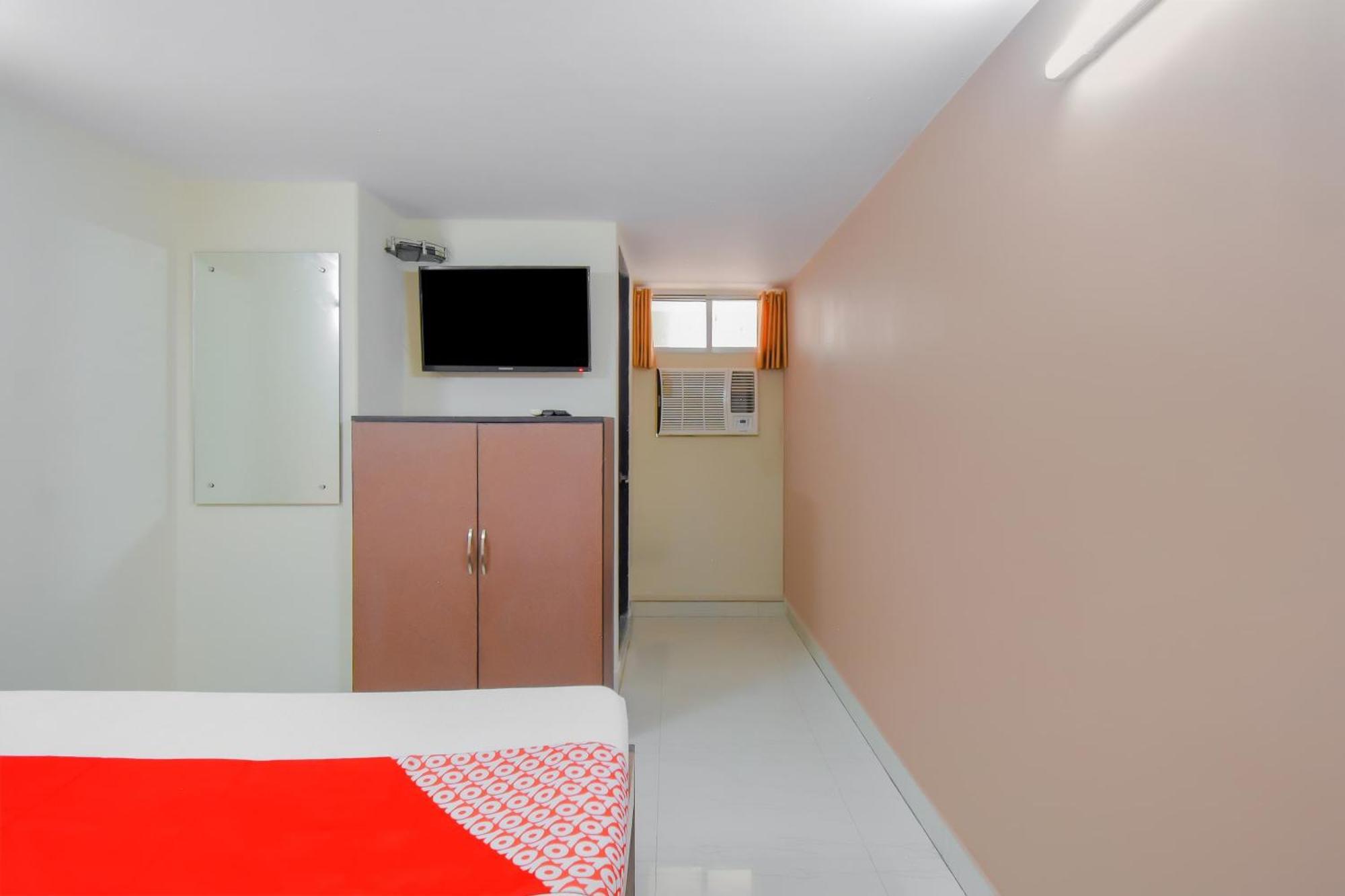 Hotel O Lindsay Inn Guest House Bara Bazar Екстер'єр фото