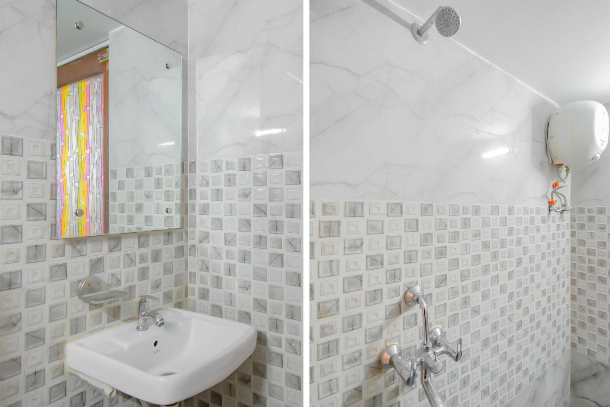 Hotel O Lindsay Inn Guest House Bara Bazar Екстер'єр фото